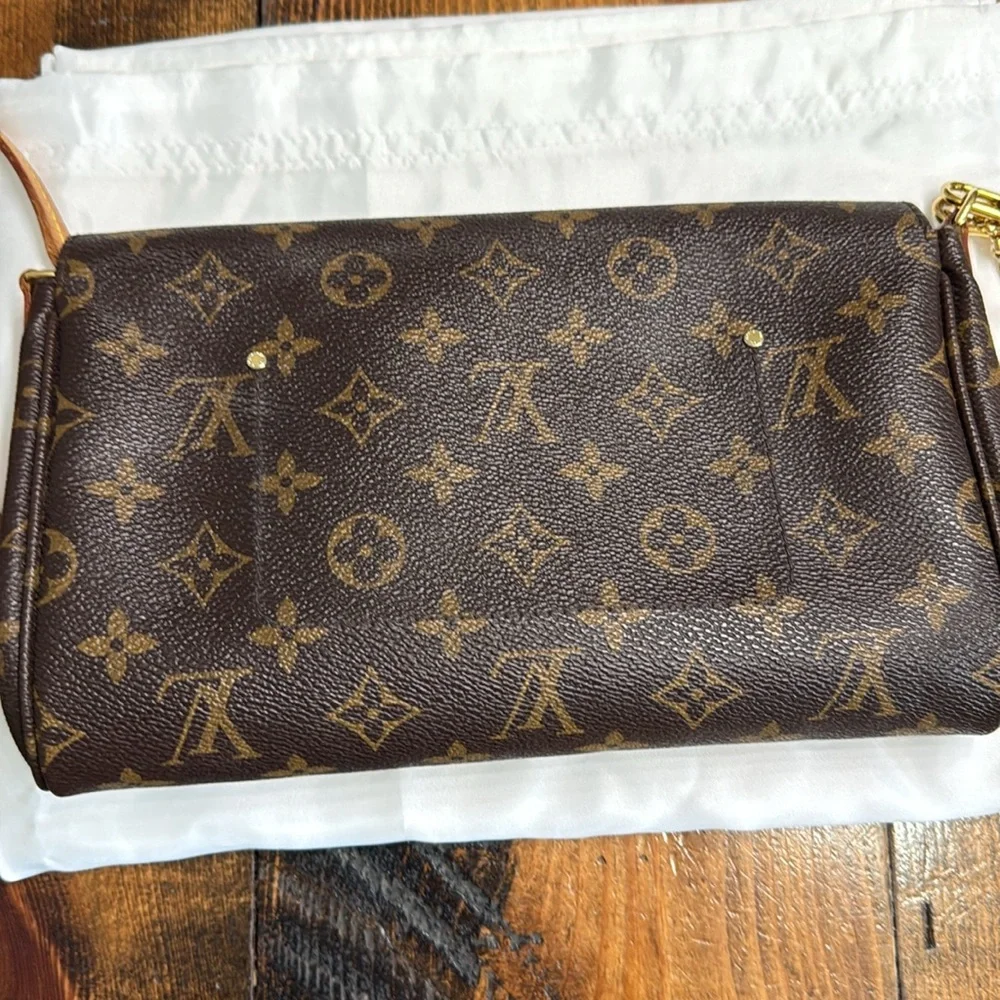 Louis Vuitton Favorite MM